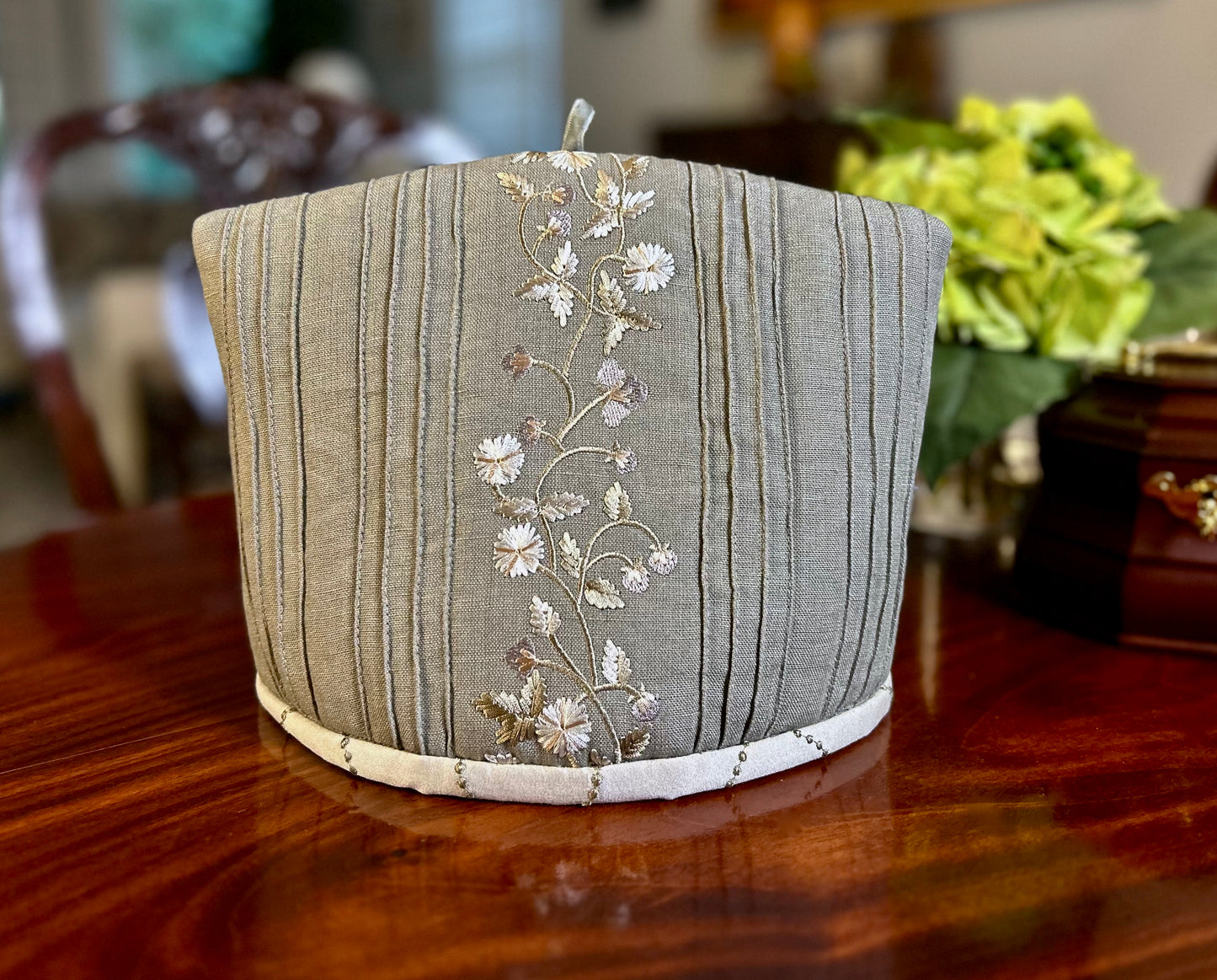 Missy's Cottage Tea Cozy