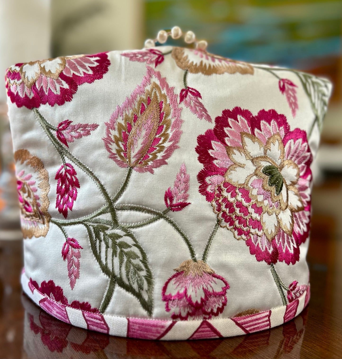 Charleston Gardens small tea cozy